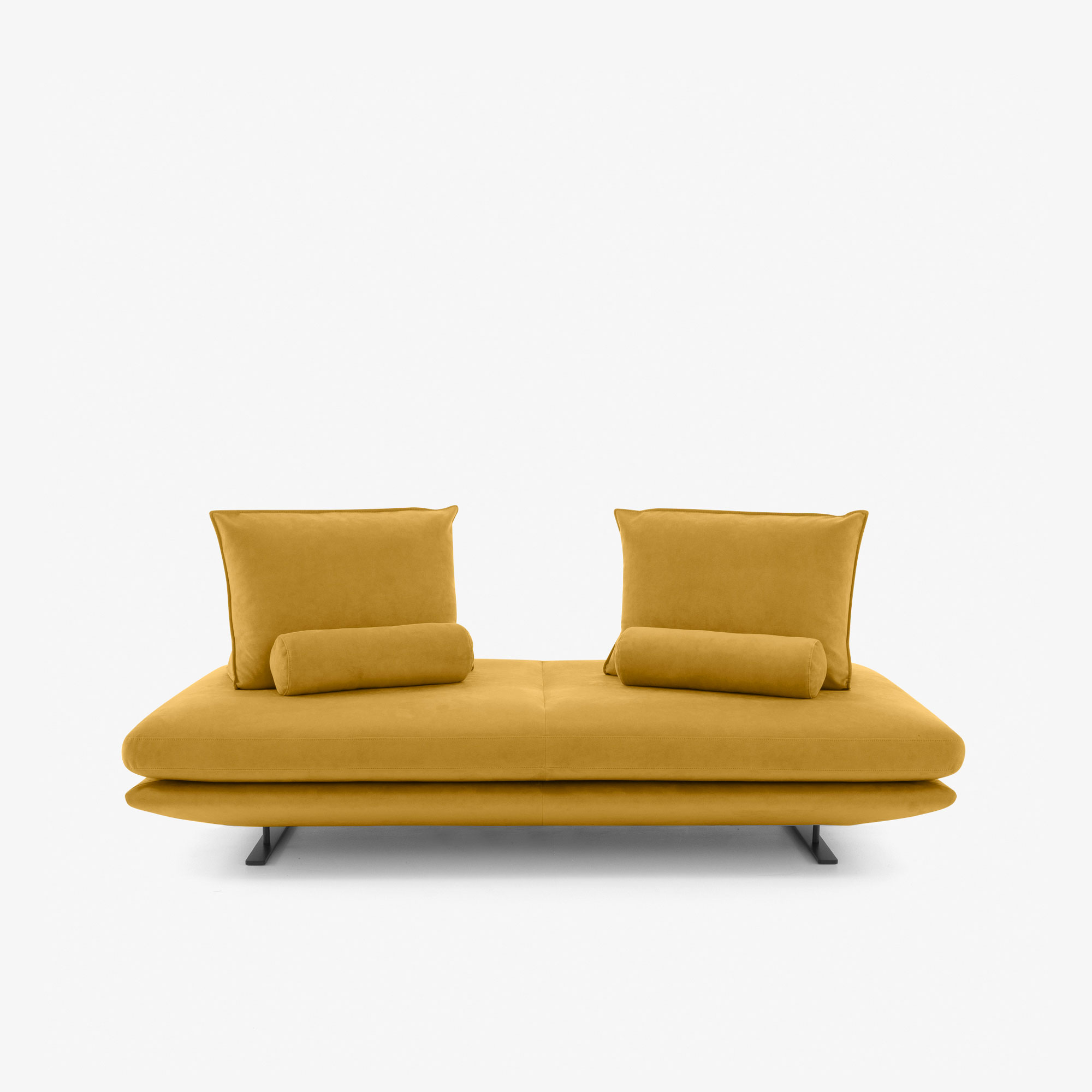 Image MEDIUM SOFA - D 39¼"  